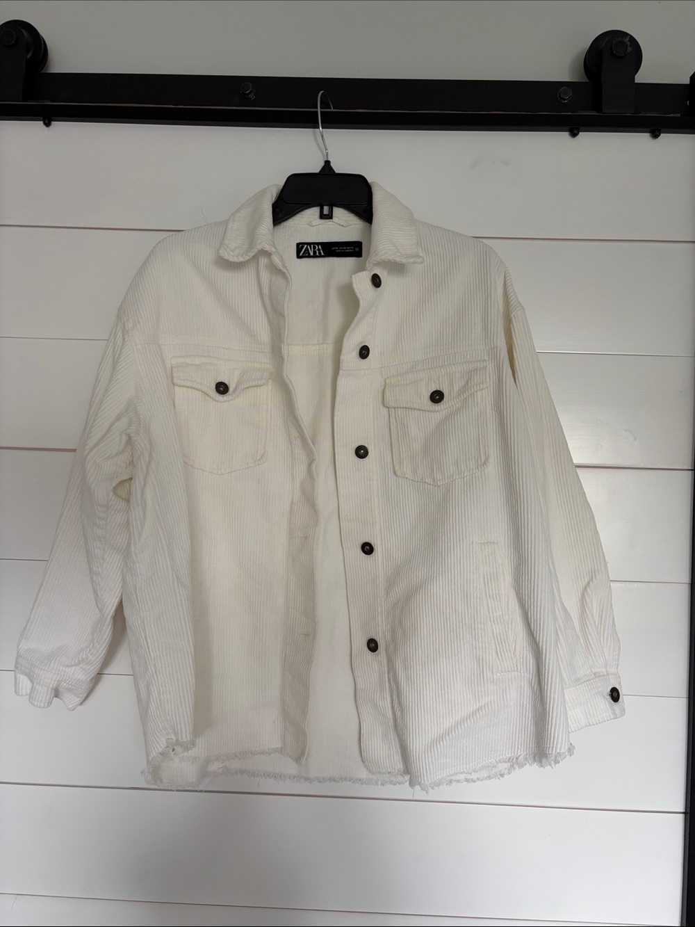 ZARA Off-White Corduroy Shirt Jacket with Dark Buttons